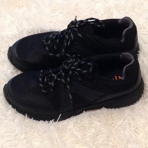 avia shoes non slip